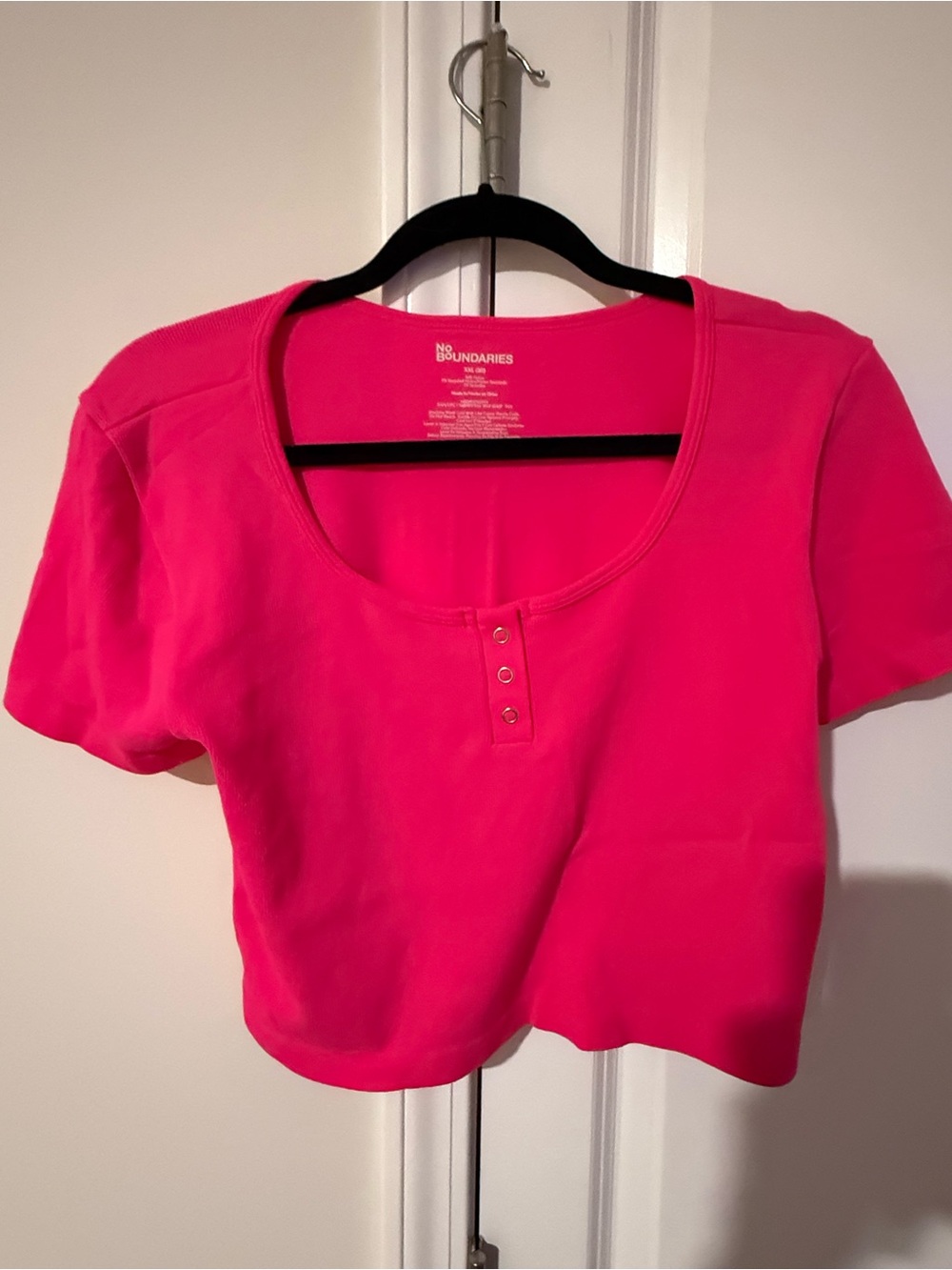 No Boundaries Hot Pink Scoop Neck Cropped Top with Snap Placket